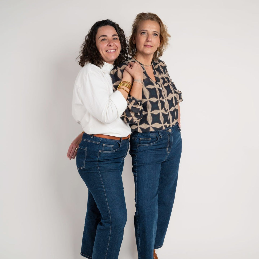 Quel pantalon porter quand on a du ventre ? Nos astuces pour une silhouette affinée et confortable